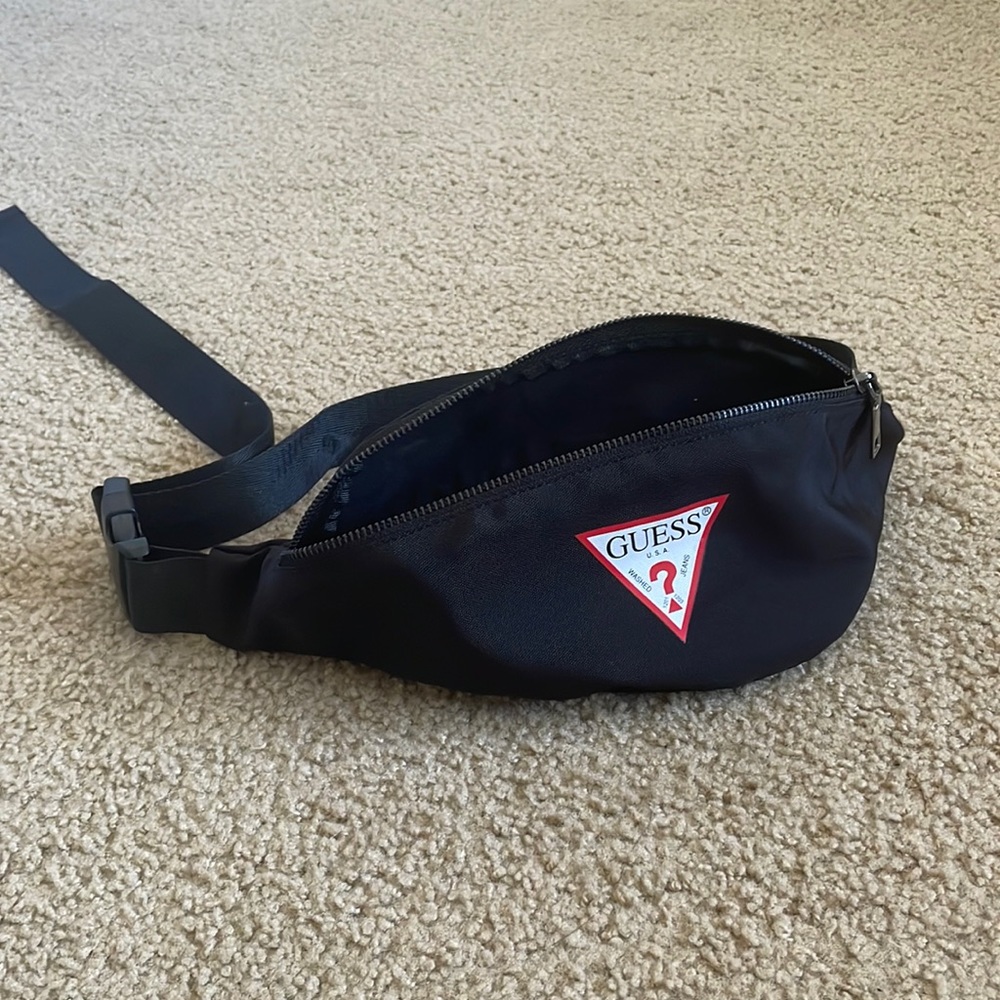 Guess Fanny pack